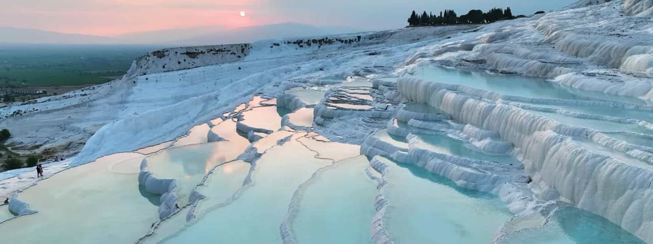 Pamukkale travertiner FAQ: sko, svømning, billetter og den bedste tid
