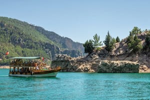 ¿Cómo se organiza la excursión en barco por Manavgat?