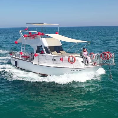 Antalya'dan Özel Şelale Tekne Turu