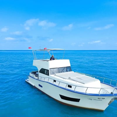 Alquiler de yates privados Freedom Yacht Belek para cruceros por el Mediterráneo.
