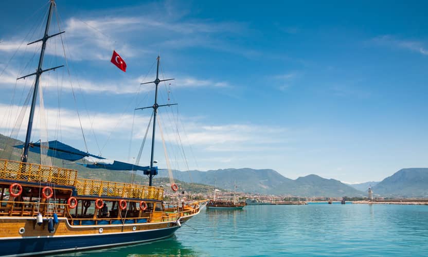 Alanya Luxury Relax Boat Tour – Lunch, Transfer & Soft Drinks 1
