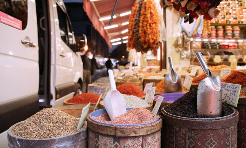 Tour gastronómico en Estambul con ferry por el Bósforo a Kadıköy 3