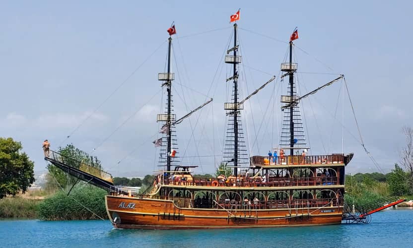 Side Pirate Boat Tour – A Full Day at Sea with Lunch & Transfer 2