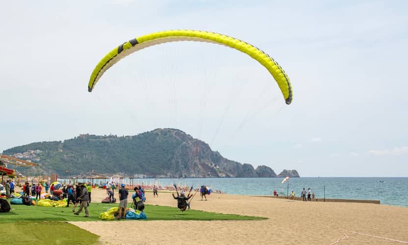 Alanya Paragliding – Tandem Flight with a Female Pilot Option 5
