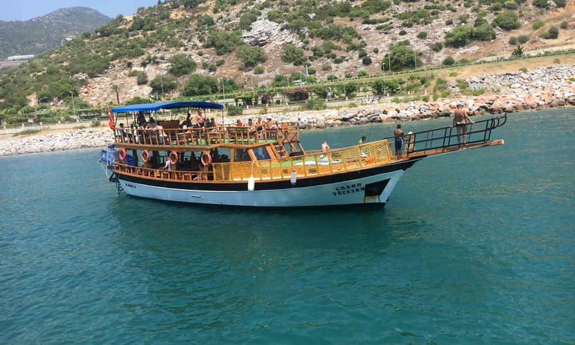 Alanya Family Boat Trip with Lunch, Transfer & Soft Drinks 1