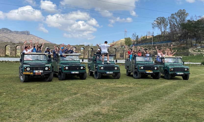 Side Family Jeep Safari with Green Canyon Boat Trip and Lunch 8