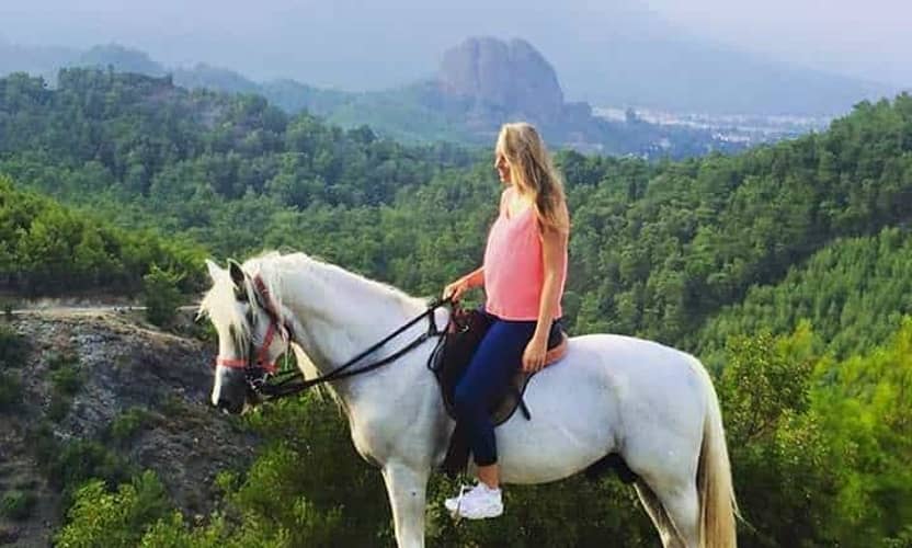 Premium Horse Riding in Antalya: Pine Forest to Lara Beach 4
