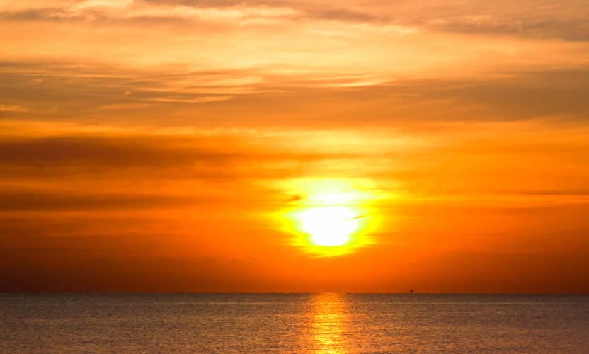 Alanya Luxury Sunset Boat Tour – Dinner, Transfer & Drinks 1