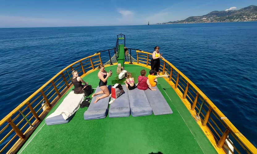 Alanya Family Boat Trip with Lunch, Transfer & Soft Drinks 4