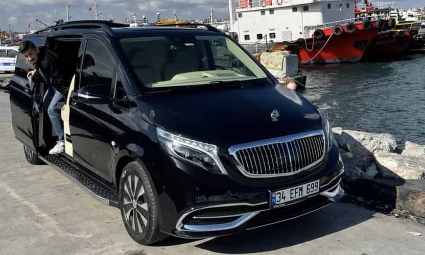 Istanbul Private Airport Transfer with Meet and Greet 1