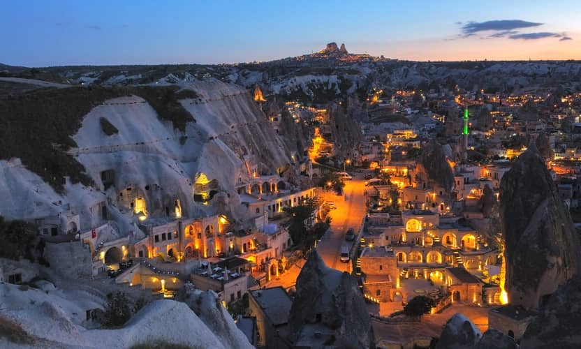 Capadocia 2 días desde Side con noche en hotel de 4 estrellas 4