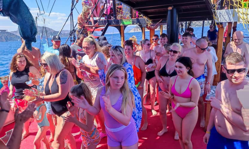 From Marmaris: Pirate Boat Trip / Lunch & Unlimited Soft Drinks 7
