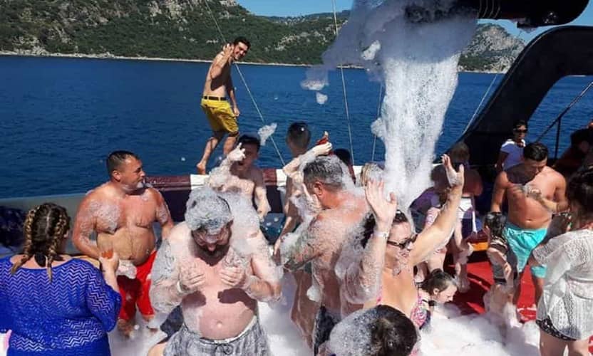 From Marmaris: Pirate Boat Trip / Lunch & Unlimited Soft Drinks 3