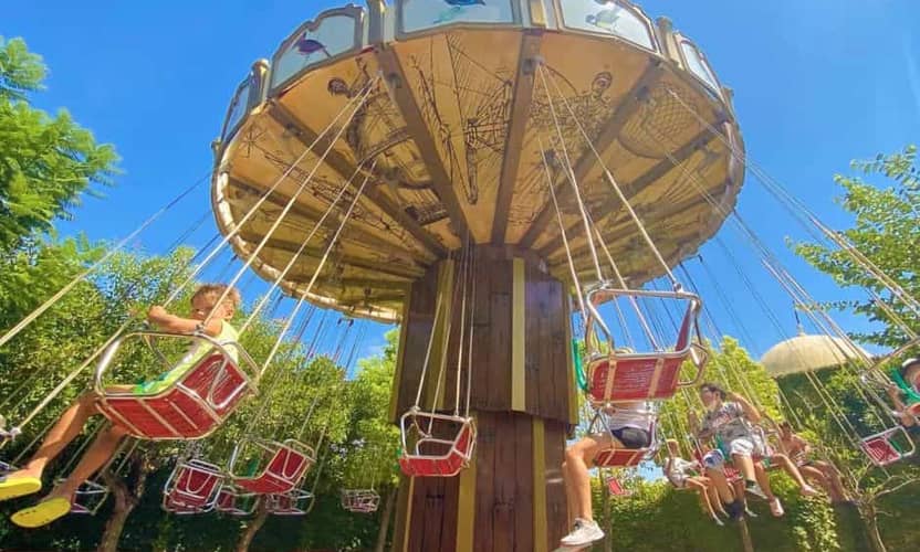 Land of Legends Theme Park Day Trip with Ticket and Transfer 4