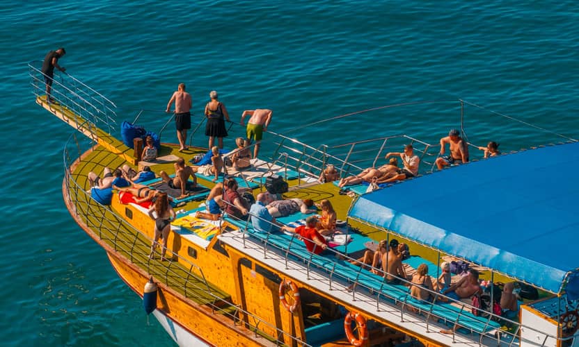 Antalya Family Relax Boat Trip with Lunch, Soft Drinks & Transfer 2