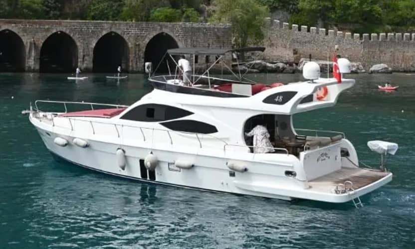 Private Yacht Charter in Alanya with Meal and Hotel Transfer 2